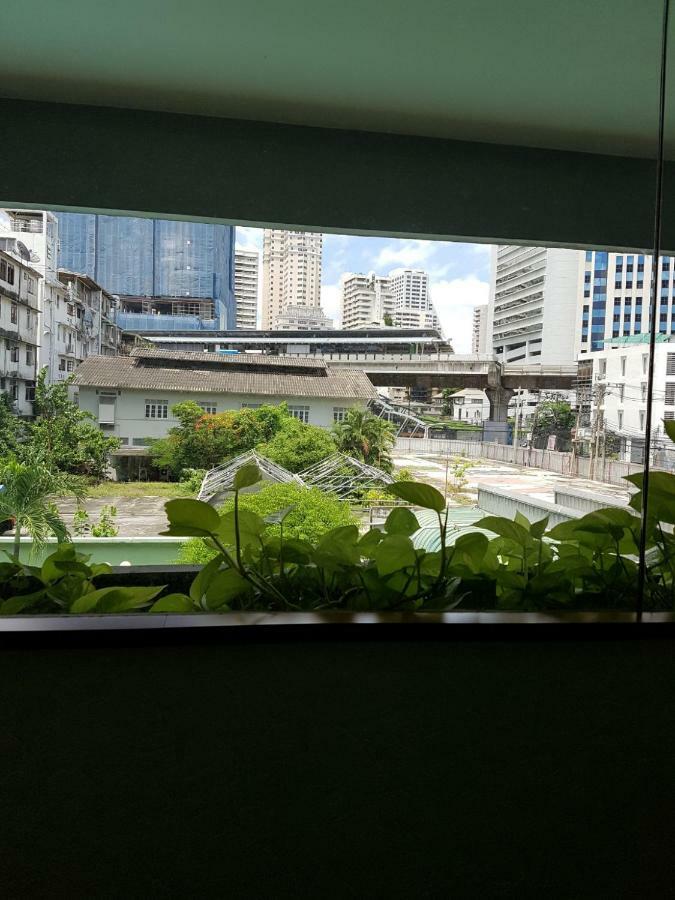 Park Hotel Sukhumvit 7 Bangkok Bagian luar foto
